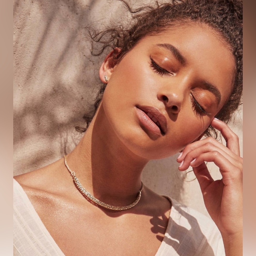 Goldie Choker Necklace in Gold Filigree